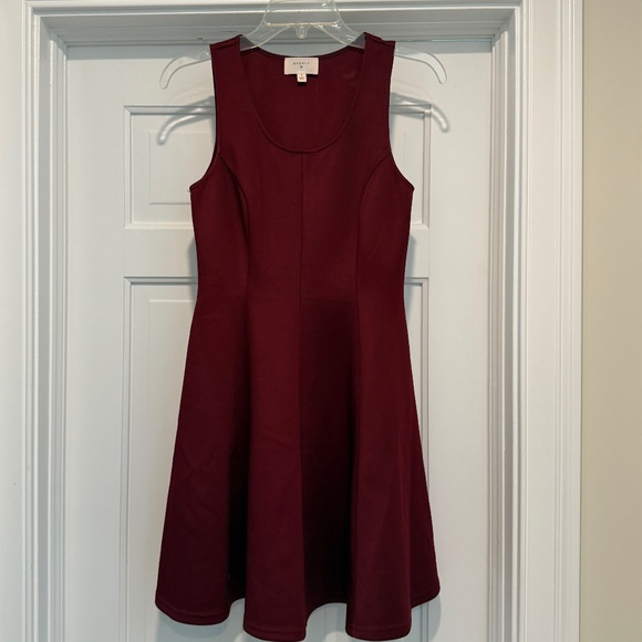 Burgundy Red Dress - Picture 1 of 4